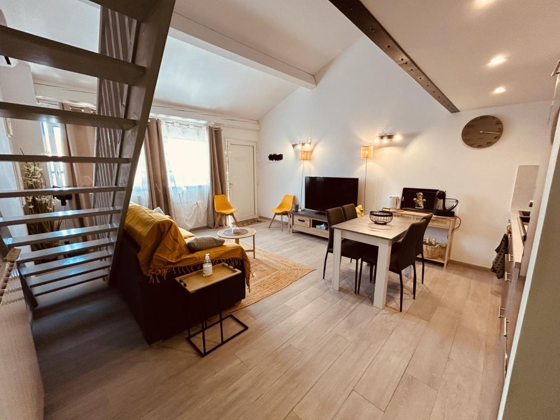 Le Paolo Appartement Deluxe Narbona Esterno foto